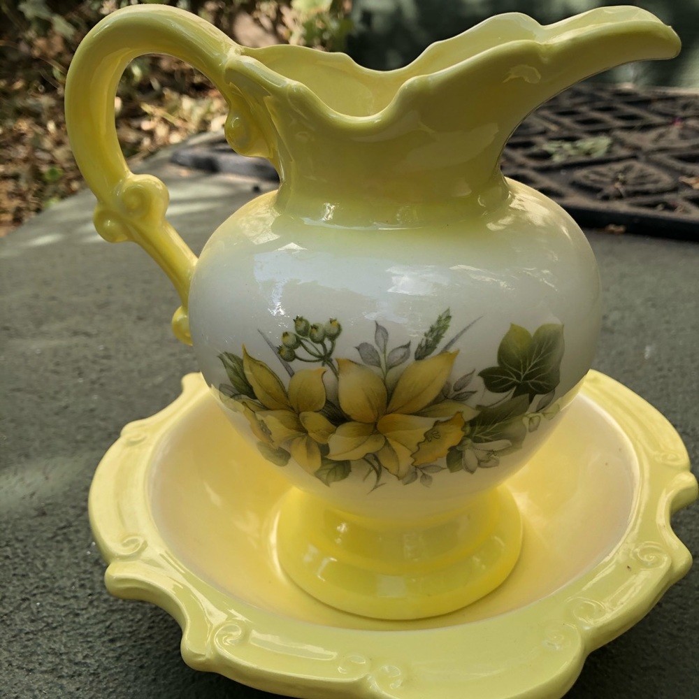 Yellow floral pitcher circa 1970’s